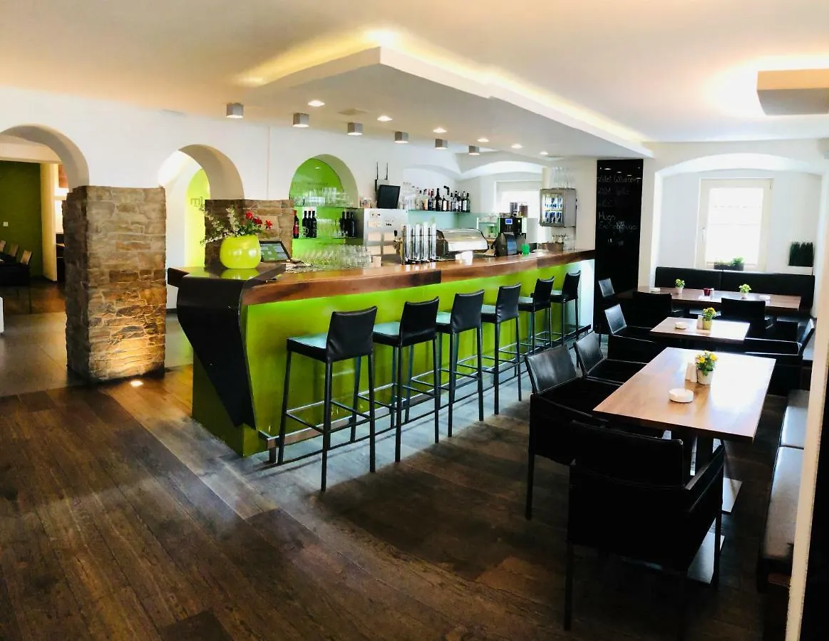 Hotel Krone Oberperfuss 3*,